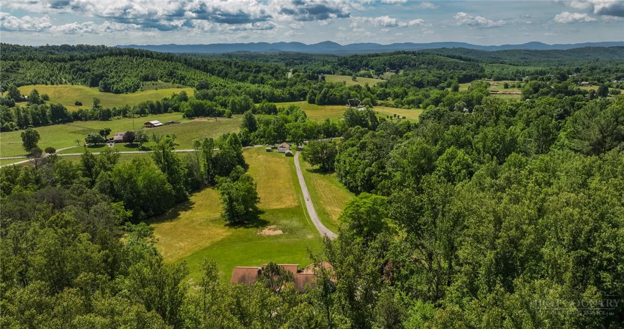 Image number 5 for the current listing