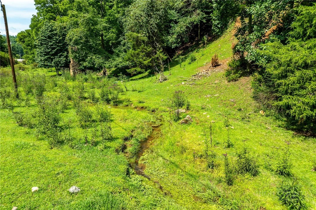 Image number 11 for the current listing