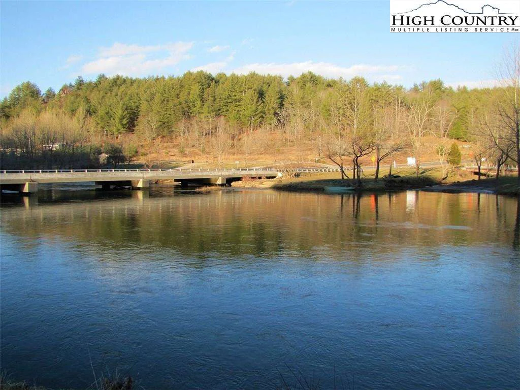 Image number 13 for the current listing