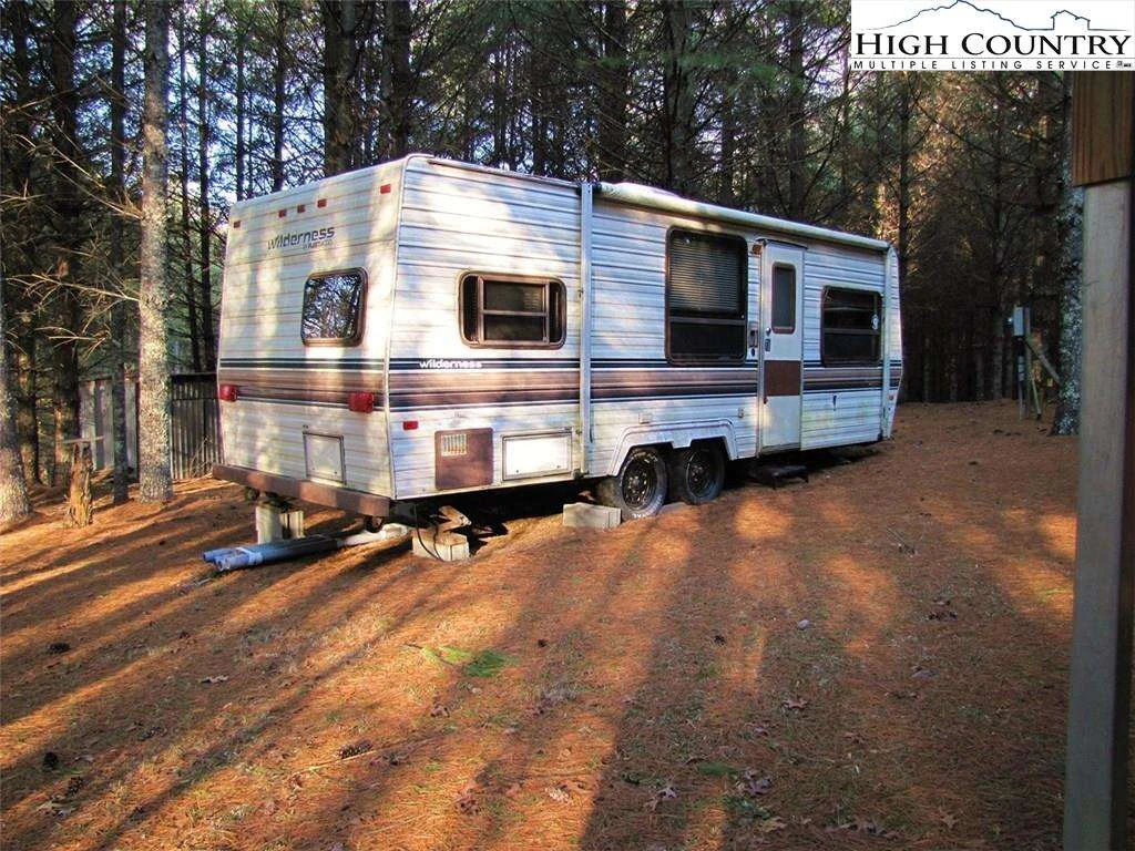Image number 7 for the current listing