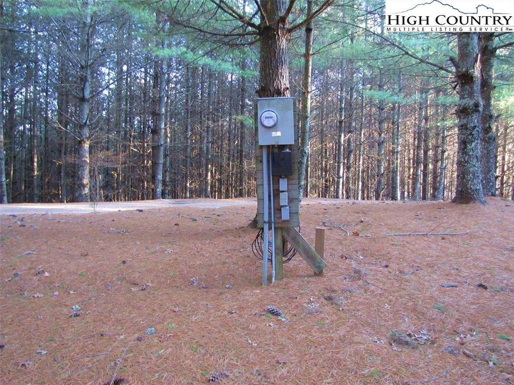 Image number 10 for the current listing