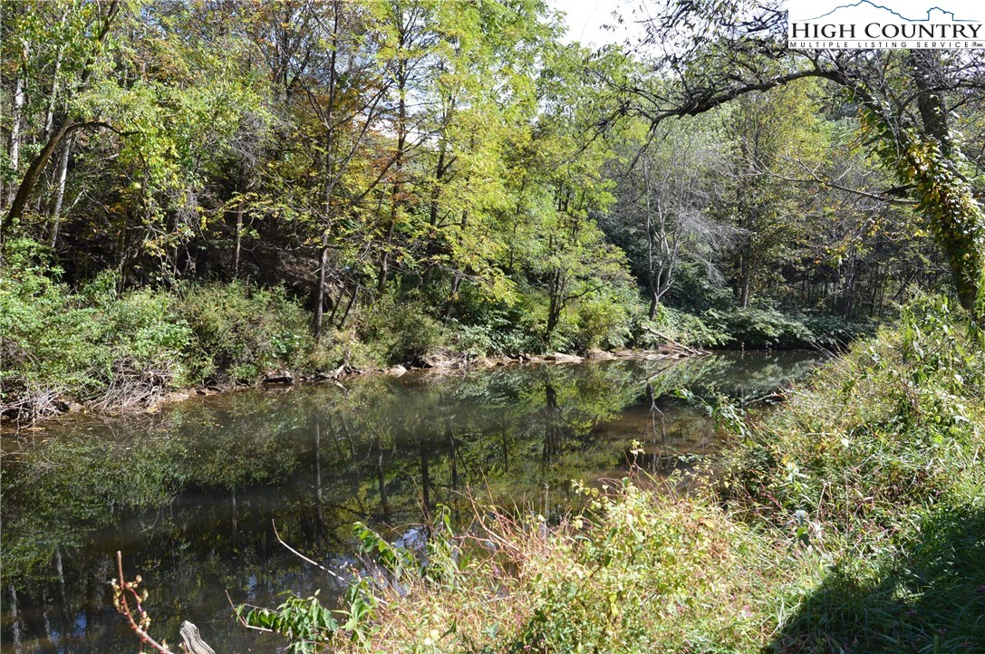 Image number 7 for the current listing