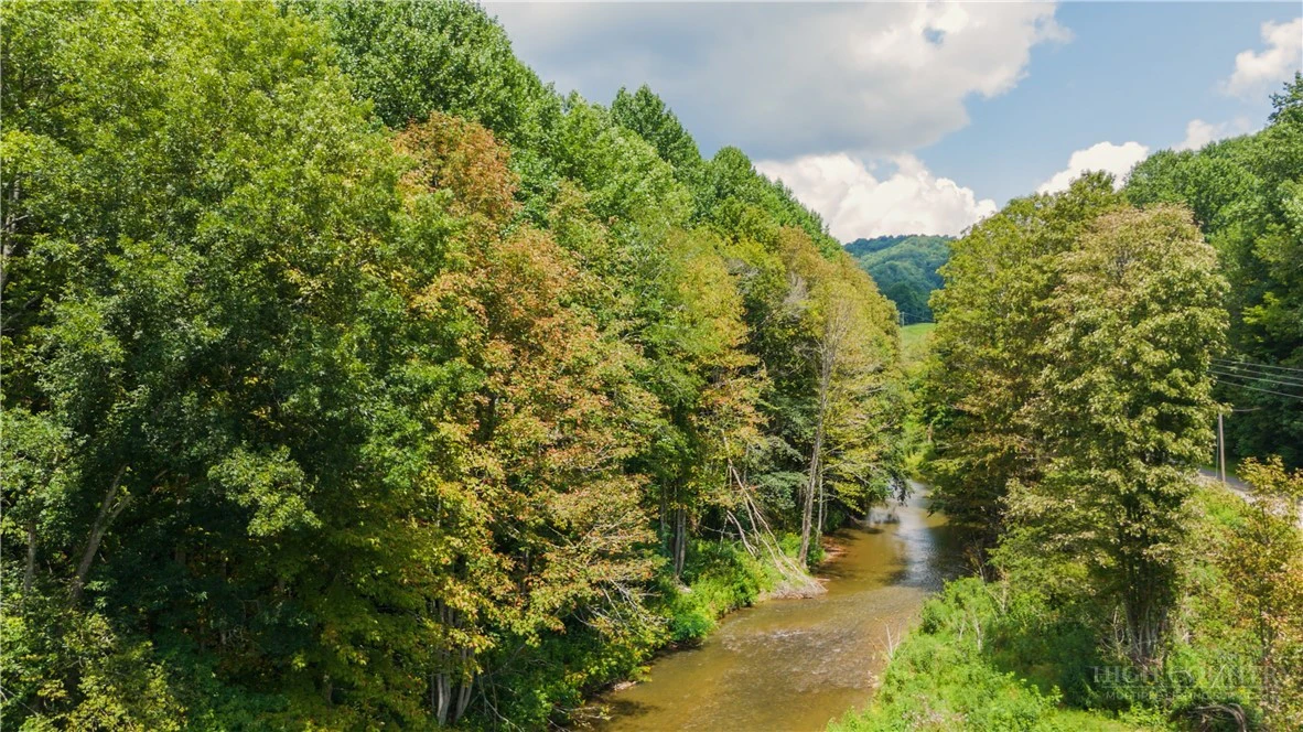 Image number 8 for the current listing