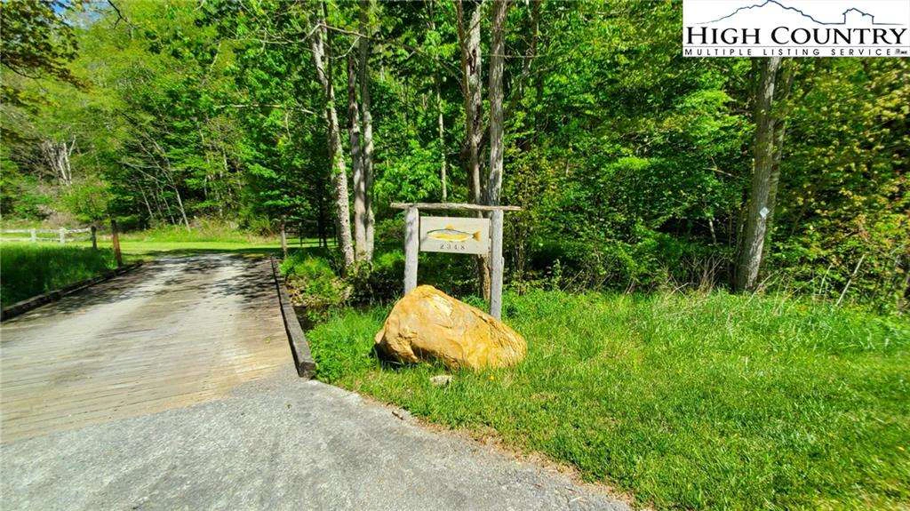 Image number 3 for the current listing