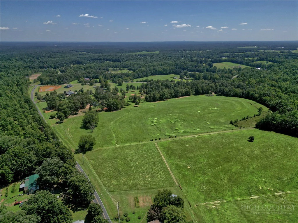 Image number 3 for the current listing