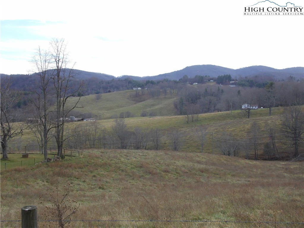 Image number 16 for the current listing