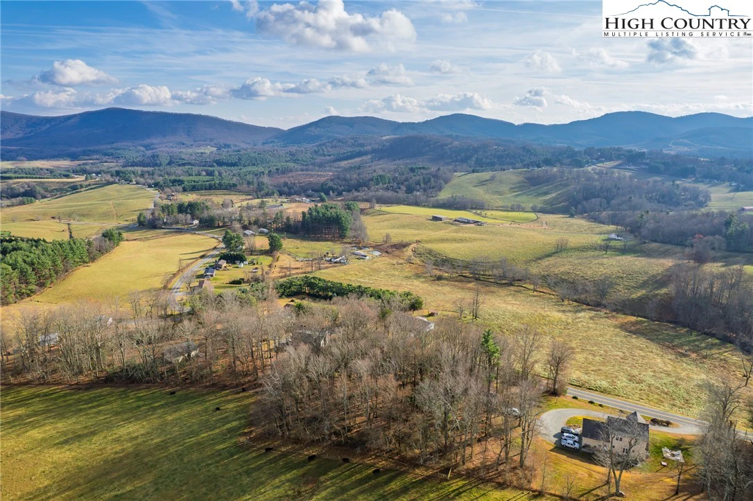 Image number 12 for the current listing