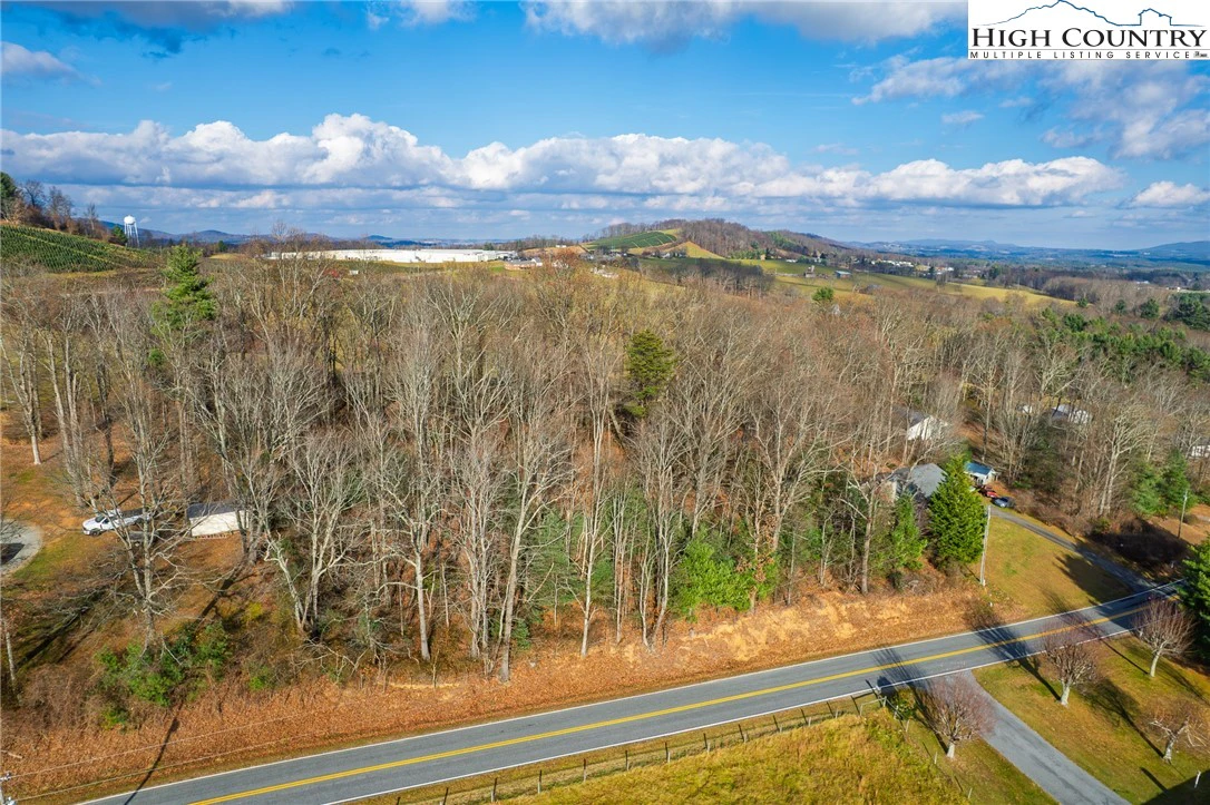 Image number 4 for the current listing
