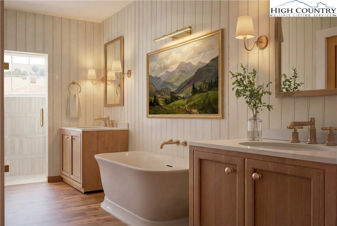 Image number 2 for the current listing