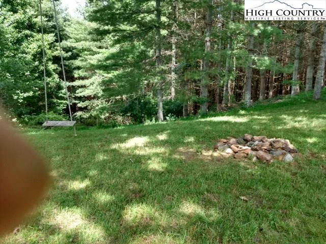 Image number 9 for the current listing