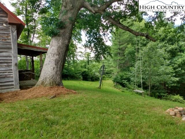 Image number 3 for the current listing