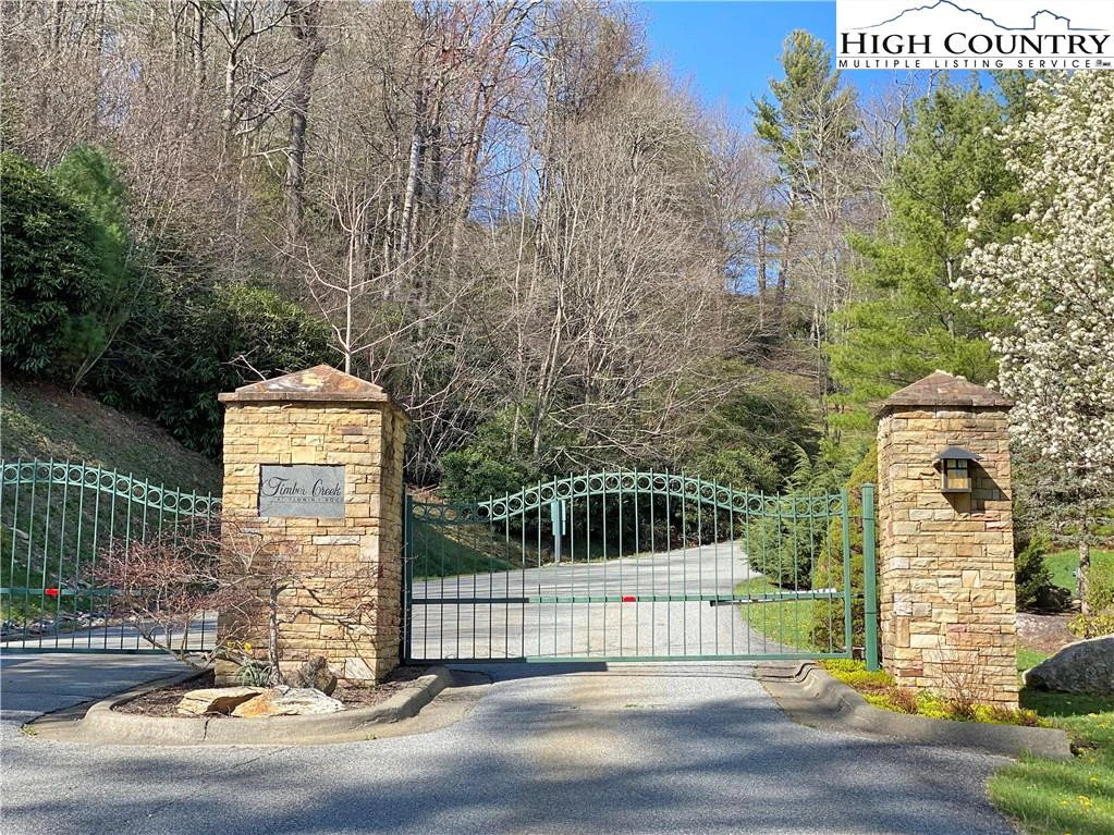 Image number 8 for the current listing