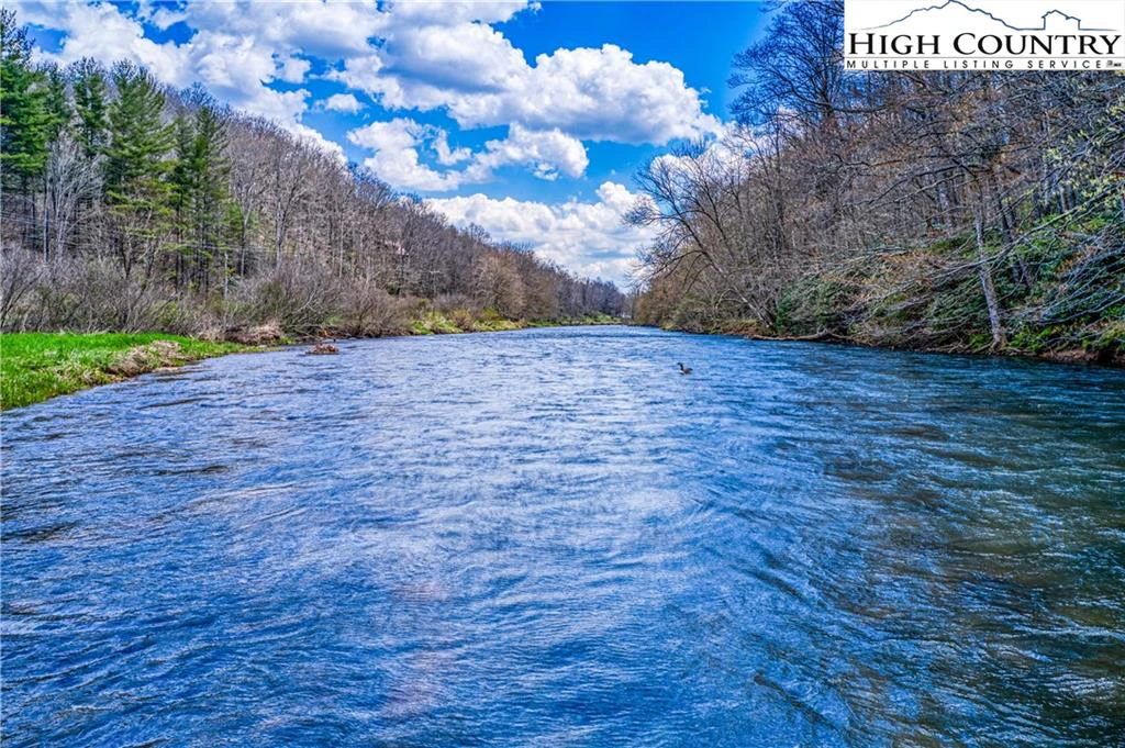 Image number 13 for the current listing