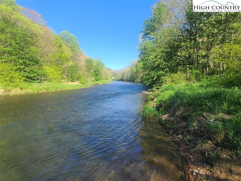 Image number 9 for the current listing