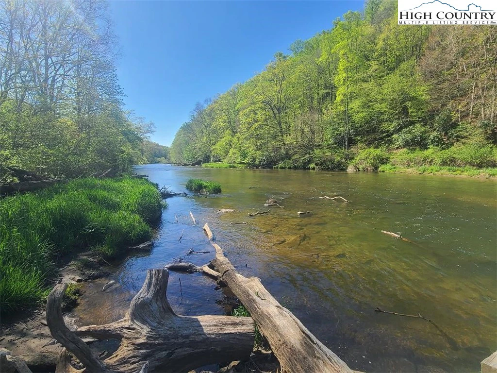 Image number 8 for the current listing