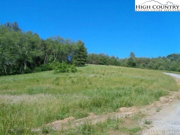Image number 11 for the current listing