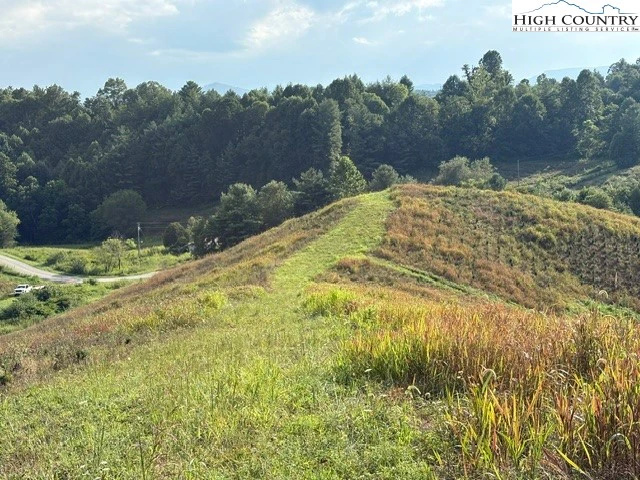 Image number 7 for the current listing