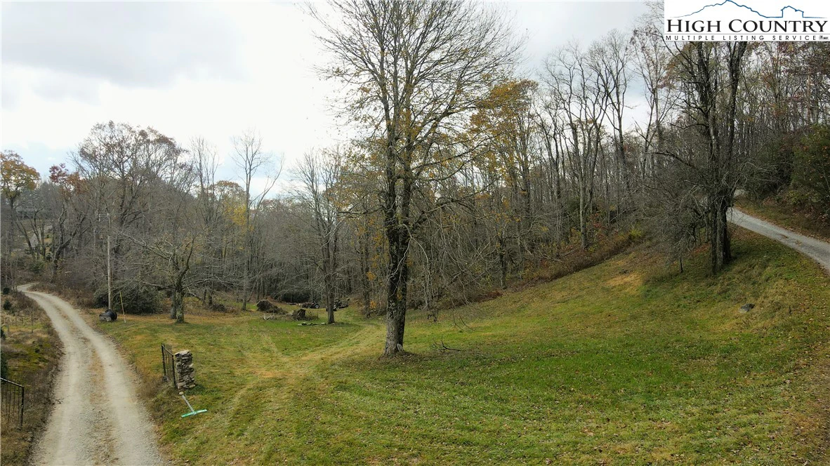 Image number 9 for the current listing