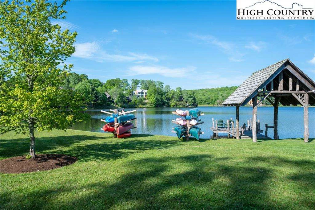 Image number 12 for the current listing