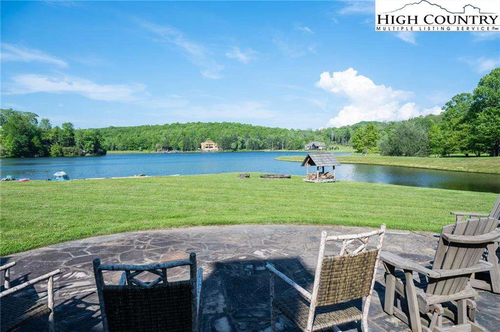 Image number 16 for the current listing