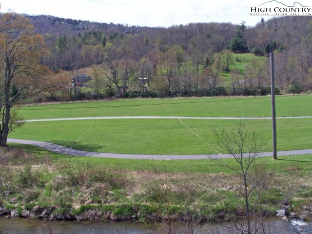 Image number 3 for the current listing