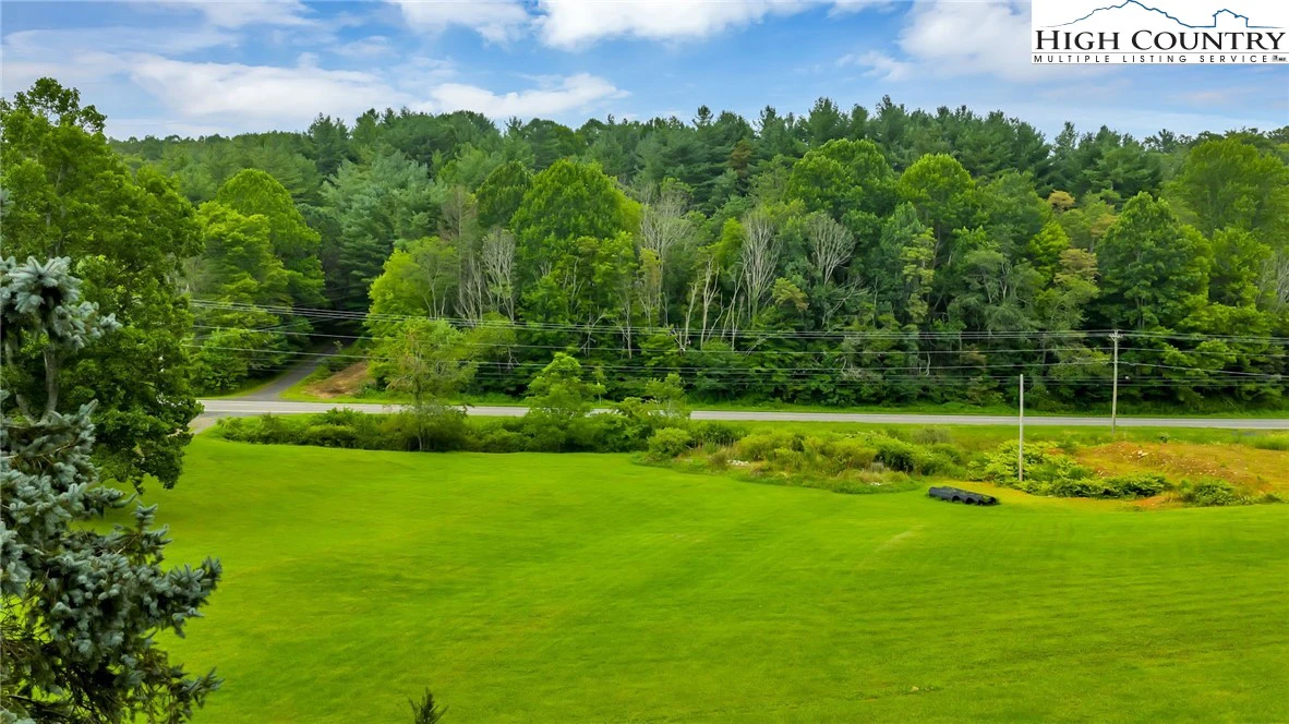 Image number 5 for the current listing