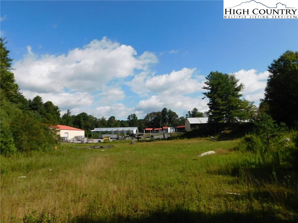 Image number 13 for the current listing