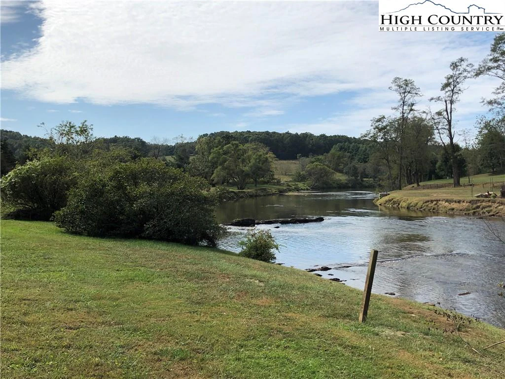 Image number 7 for the current listing