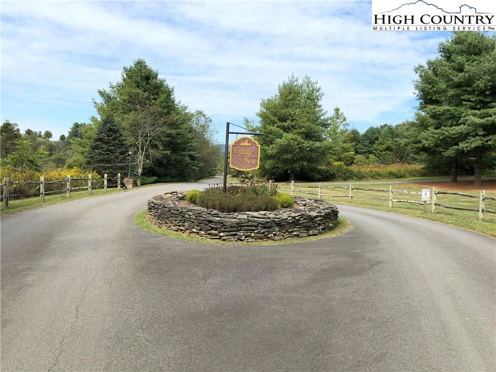 Image number 4 for the current listing