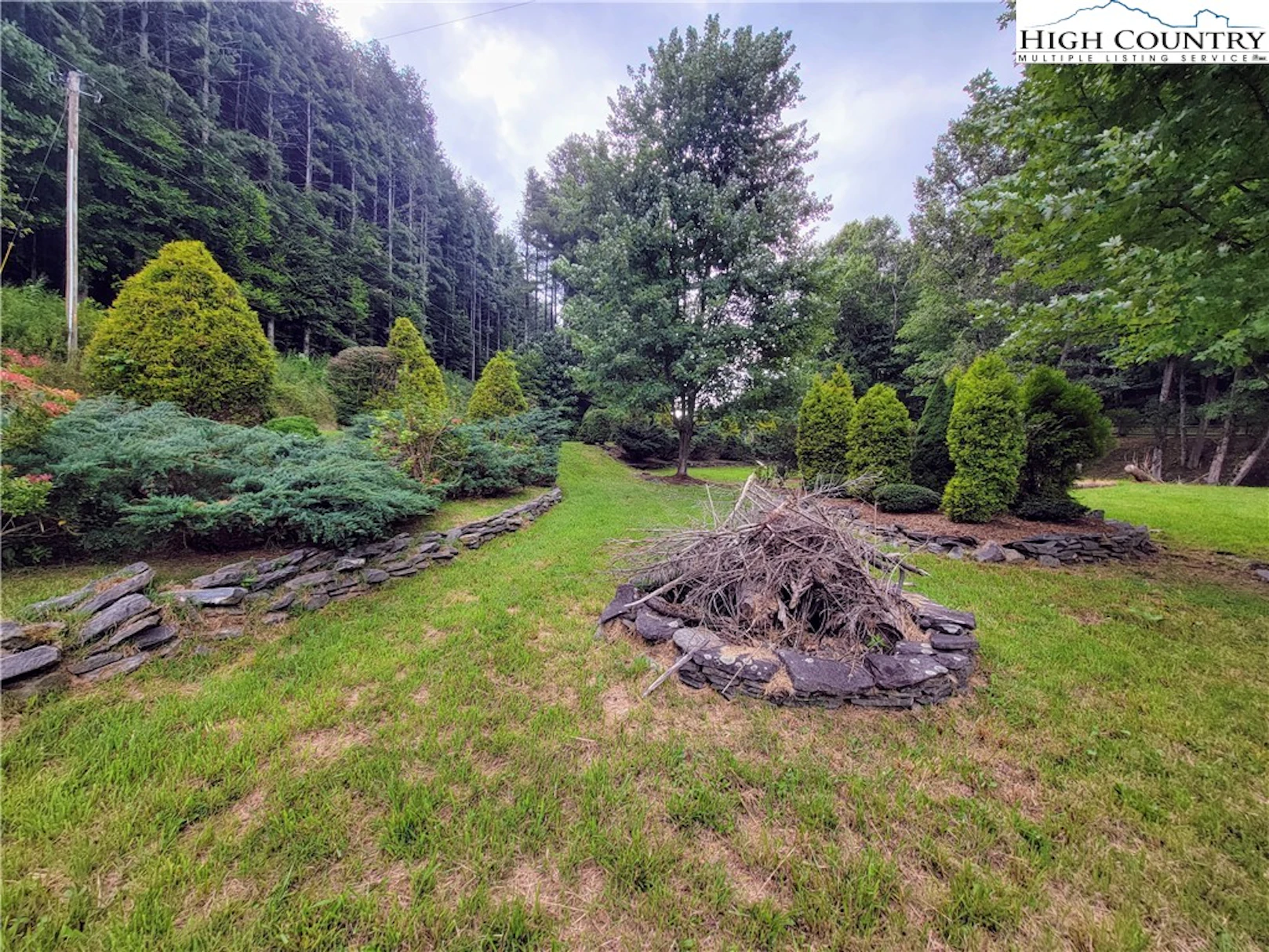 Image number 12 for the current listing