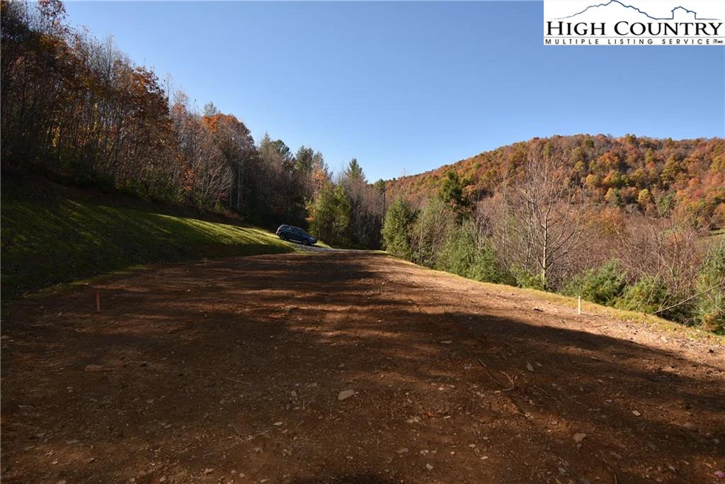 Image number 8 for the current listing