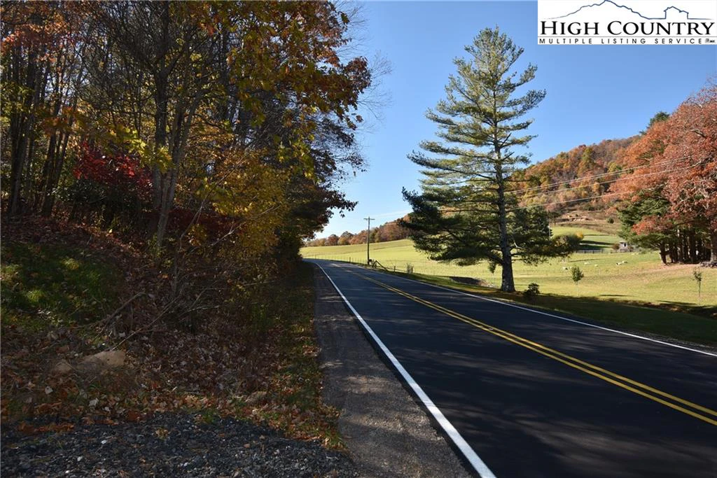 Image number 15 for the current listing