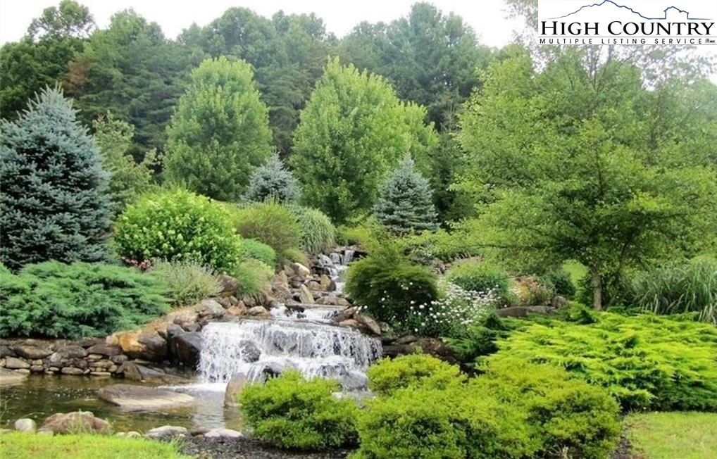 Image number 3 for the current listing