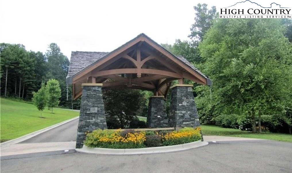 Image number 5 for the current listing