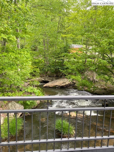 Image number 6 for the current listing