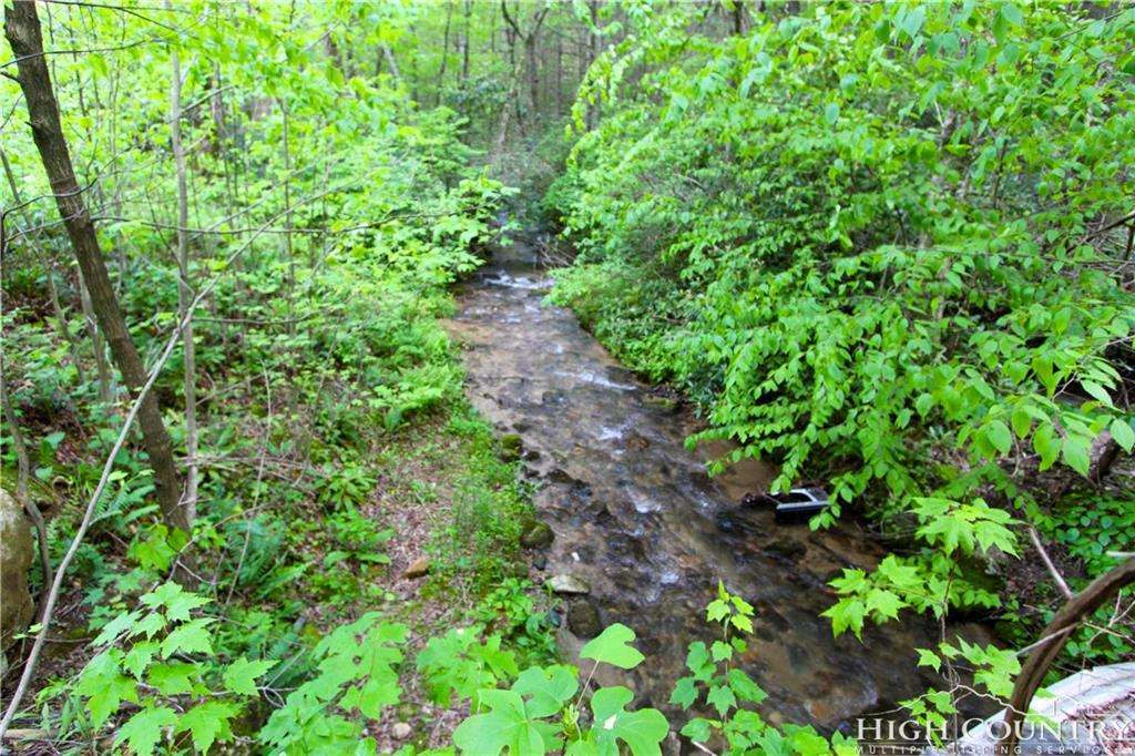 Image number 20 for the current listing