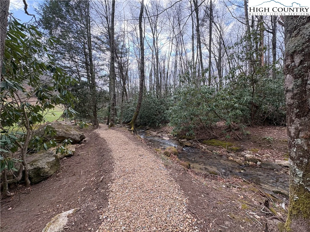Image number 10 for the current listing