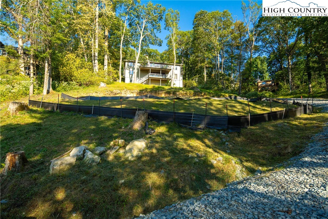 Image number 7 for the current listing