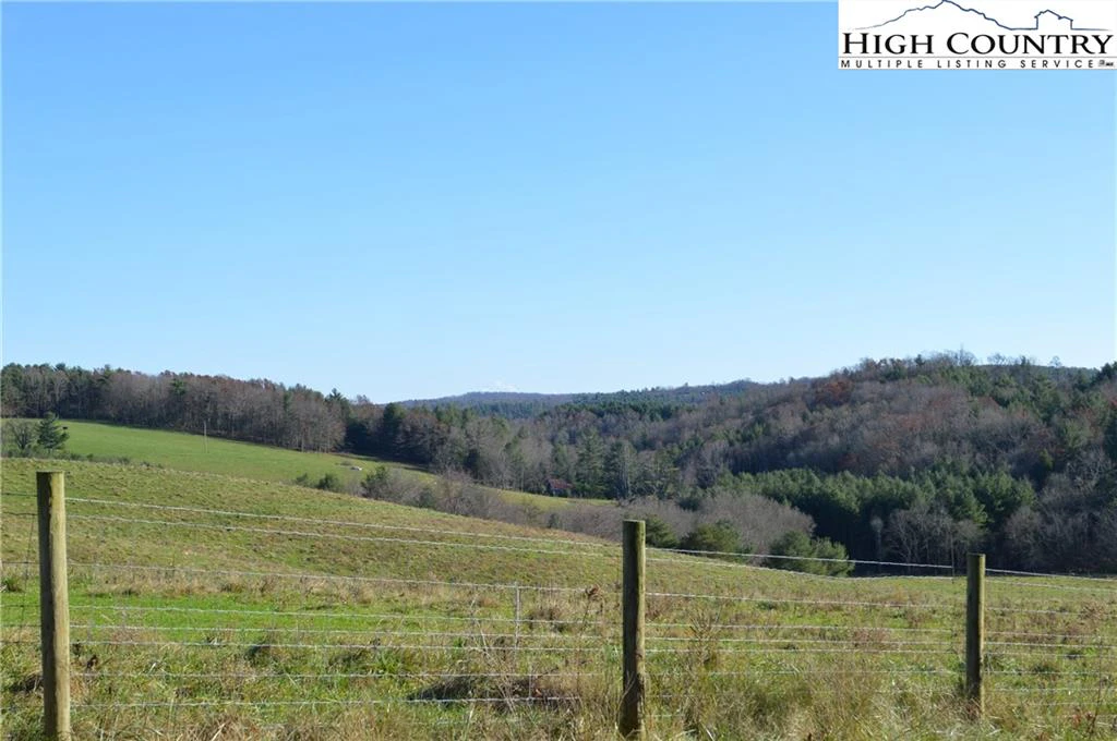 Image number 21 for the current listing