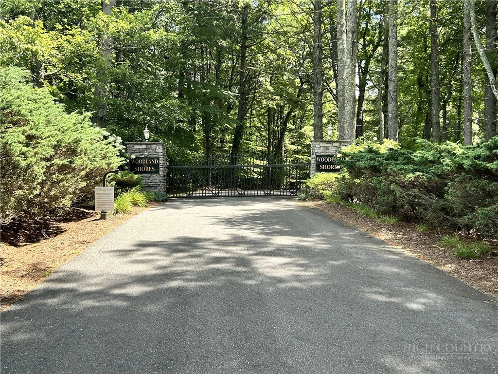 Image number 6 for the current listing
