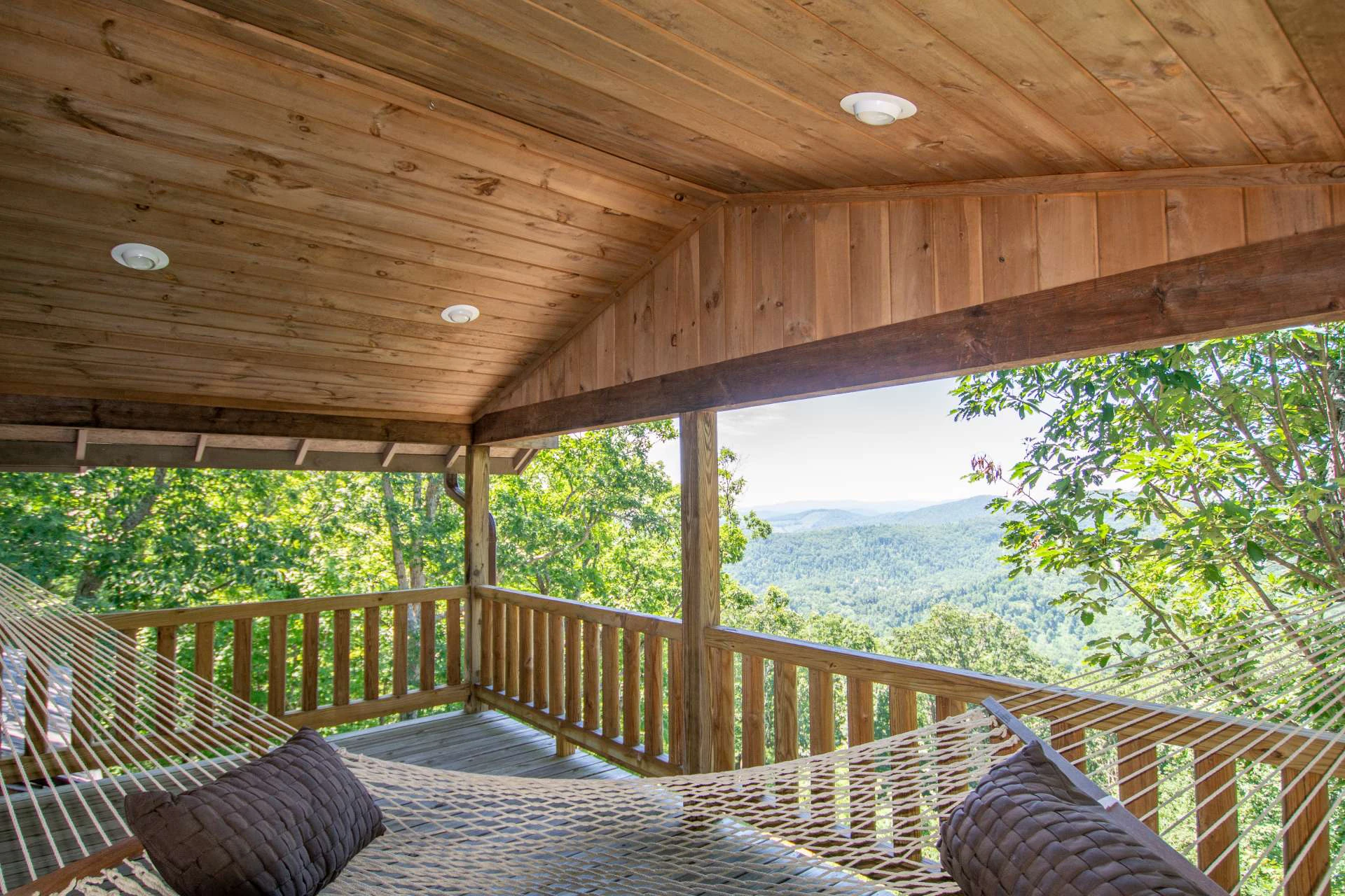 Image number 4 for the current listing