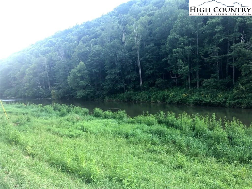 Image number 21 for the current listing