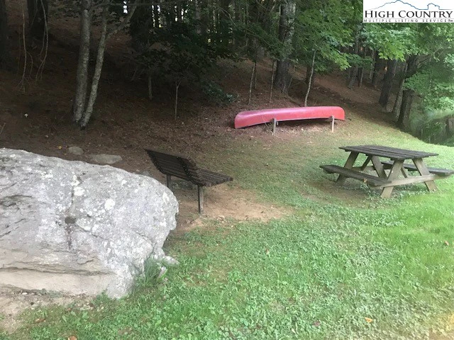 Image number 2 for the current listing