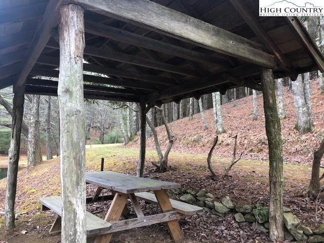 Image number 7 for the current listing