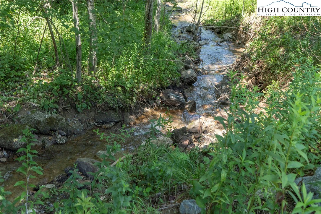 Image number 20 for the current listing