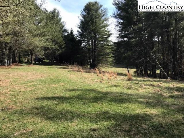 Image number 18 for the current listing