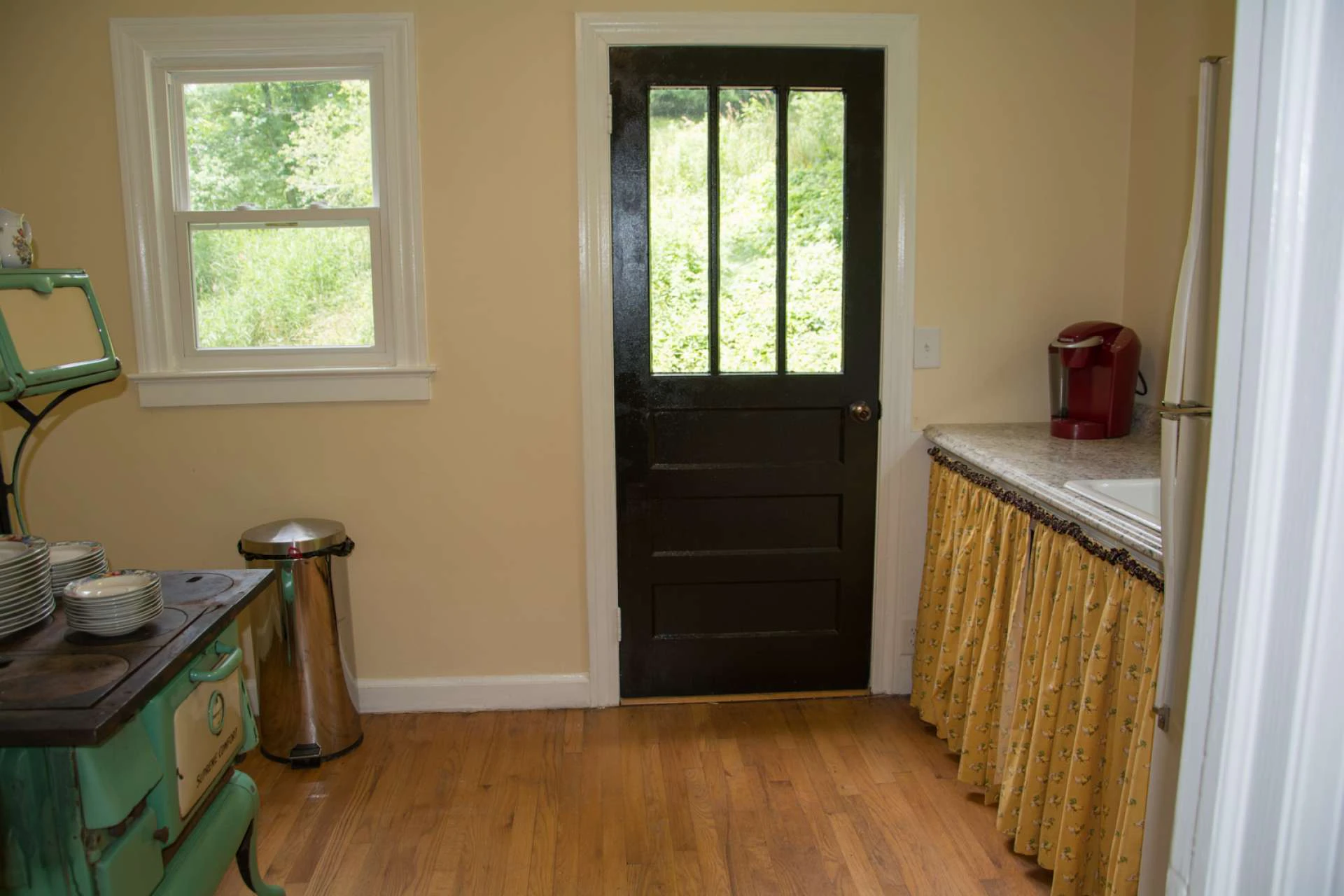 Image number 12 for the current listing