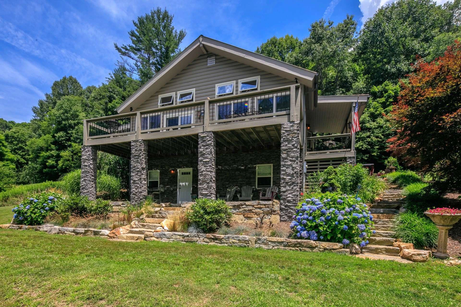 Image number 18 for the current listing