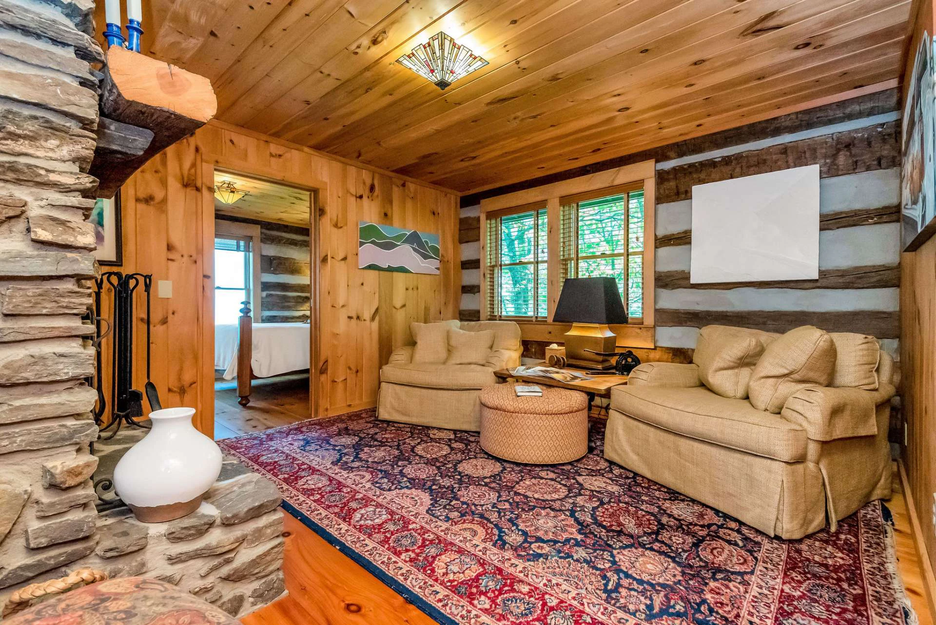 Image number 14 for the current listing
