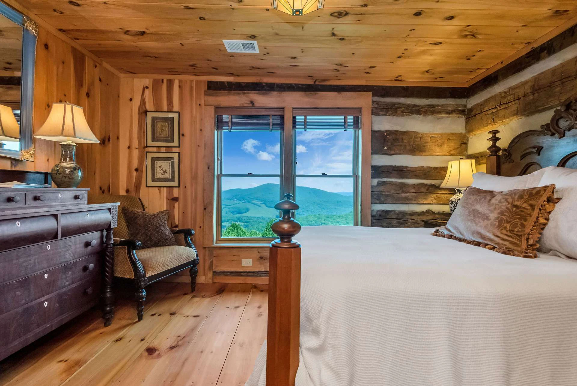 Image number 7 for the current listing